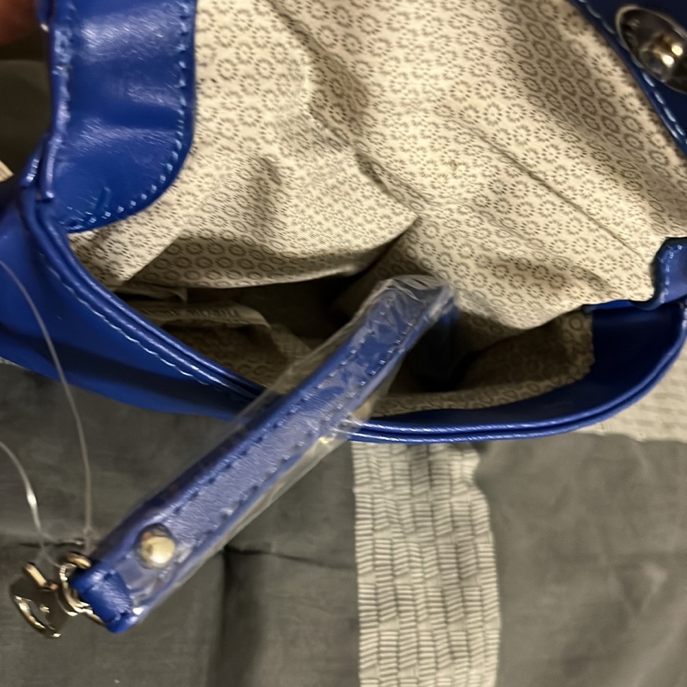 Catherine Malandrino BLUE purse/bag w detachable strap - Picture 4 of 8